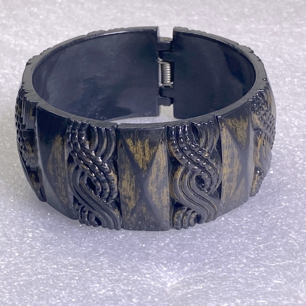 Wooden gold brush stroke clamp bracelet